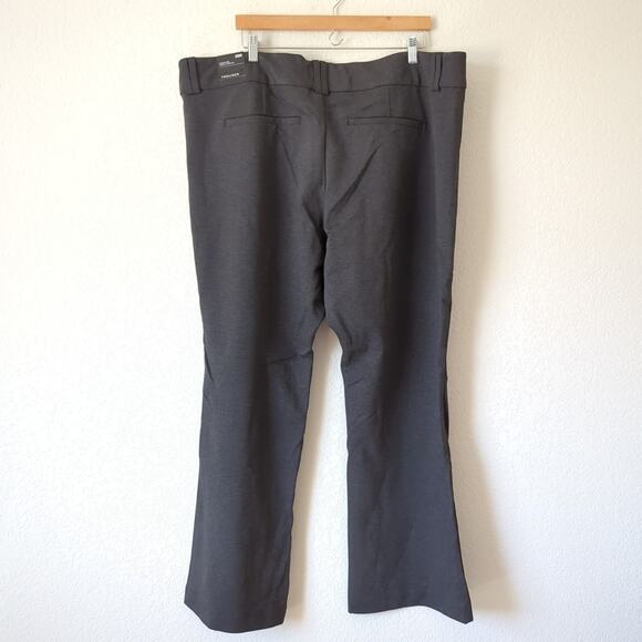 NWT Studio Torrid Pants Womens 26 Straight Gray Charcoal Stretch Ponte Trouser - Picture 4 of 7